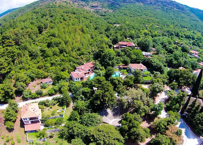 Kazaviti Luxury 公寓式酒店 4*